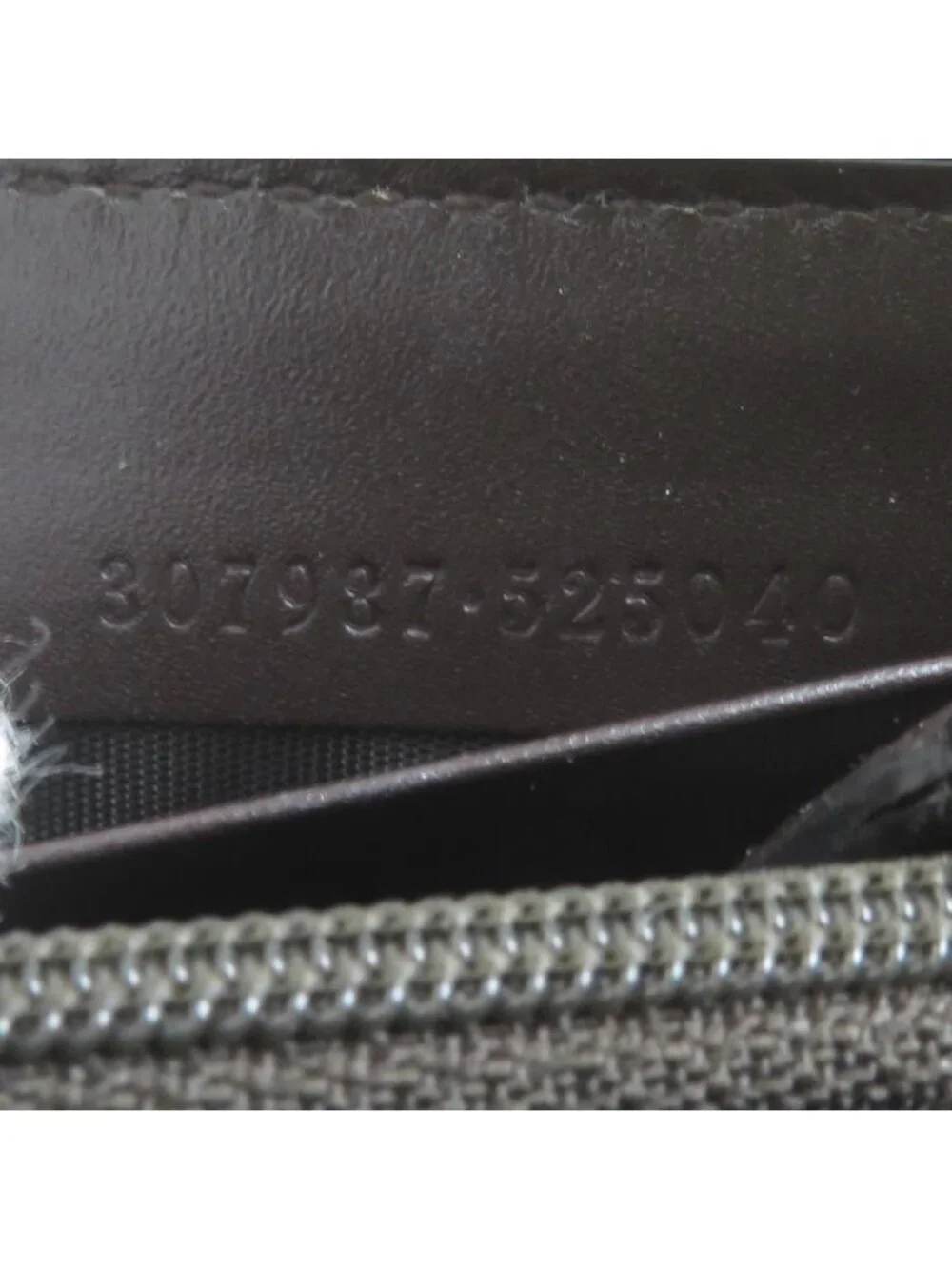 Gucci Zip Around Wallet Guccissima - Picture 7 of 8
